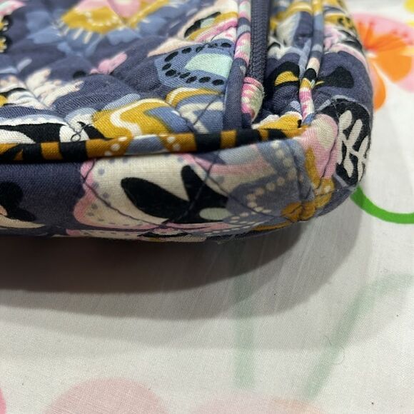 Vera Bradley Charmont Meadow Gray Small Zip Crossbody - Picture 3 of 13